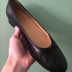 Talbots black leather ballet flats